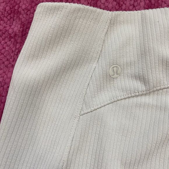 Lululemon Softstreme Ribbed Zip Leg High Rise Cropped Pants Bone Cream Size 12 - Picture 8 of 12